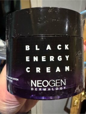 Black energy cream